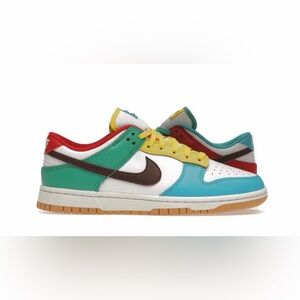 Grade school Nike Free 99 Dunks